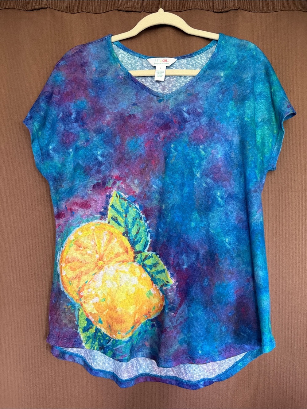 Artistic V-Neck Short Sleeve Tee in Blue & Purple with Lemon Motif